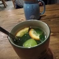 Ingwer-Minztee mit Limette und Orange at ANI House in Bremen