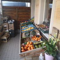Outside fruit and vegetables at Mon Panier Bio in Beauvechain