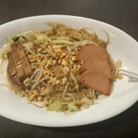 Khmer noodles with lemon sauce at Evergreen Vegetarian - Phsar Chas in Phnom Penh