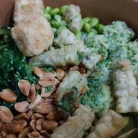 Green bowl at Vegan Sushi Bar in Warsaw