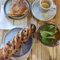 Vienoise, chausson aux pommes, café and iced tea : 5/5 at Land & Monkeys - Roquette in Paris