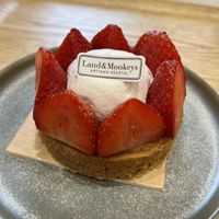  Tarte fraise   at Land & Monkeys - Roquette in Paris