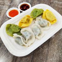 8 dumpling for SGD 6 at Bao Su Zhai 寶素齋  in Northeast Singapore