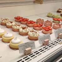 Choix pâtisseries at Sucré Coeur in Paris