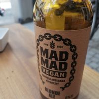Cerveza artesana at Mad Mad Vegan - Lavapiés in Madrid