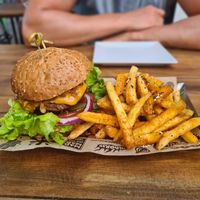 Mad burger at Mad Mad Vegan - Lavapiés in Madrid
