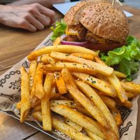 Mad burger at Mad Mad Vegan - Lavapiés in Madrid