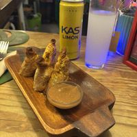 Malaysian Curry Puffs with Greenapple Chutney🥰  at The Green House in Santiago De Compostela