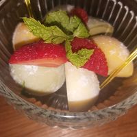 Mochi-Eis, in Matcha, Mango und Vanille at Huong Que - Mitte in Berlin