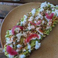 Avocado toast at Maâbanana in Moliets