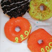 Oreo. Pistache en punkin cinnamon at Dunkin' in Ghent