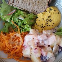 Bowl d'été at Maison Watson in Angers