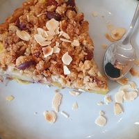 Tarte pommes amandes at Maison Watson in Angers