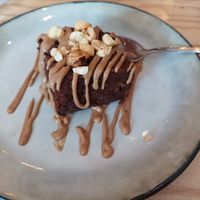 Brownie avec coulis noisettes. On en redemande ! at Maison Watson in Angers