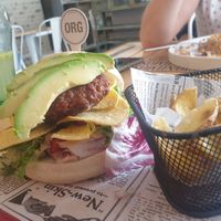 Beyond burger - ask then to take the cheese off. Very good at Bendita Lokura 73 in Benidorm