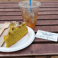 Vegan rhubarb cake and ice tea at Momo's Garden Café in London