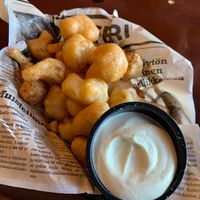 Cauliflower wings & vegan mayo. at pubi.fi in Ivalo