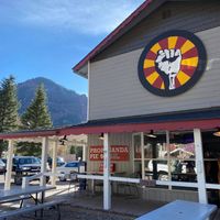 Front entrance at Propaganda Pie in Redstone