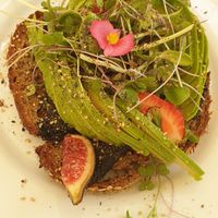 Tahini toast at Nibs Healthy Bar in Menorca