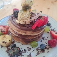 Vegan pancakes at Nibs Healthy Bar in Menorca