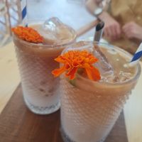 Vegan iced lattes at Nibs Healthy Bar in Menorca
