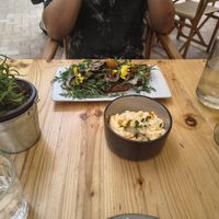 Tosta con boletus y huevos revueltos (vegetariano) at Nibs Healthy Bar in Menorca