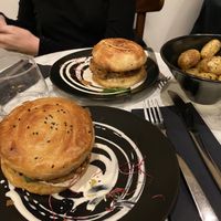 Bonnard burger at Bonnard in Paris