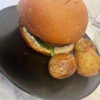 Bonnard Burger (trust, picture does not do it justice)  at Bonnard in Paris