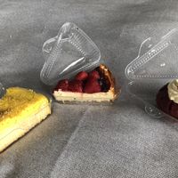 Stawberry & lemon cheesecake - red velvet cupcake   at Los Navegantes del Magallanes in Puerto Natales