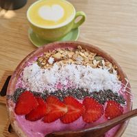 Smoothie bowl and golden latte at iVegan Supershop Da Nang - Healthy Plant Based Cafe in Da Nang