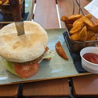 Tijuana burger veganized with wedges and ketchup at Wittkoop in Meersburg