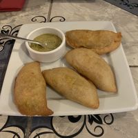 Aloo samosas at Saboreando Comida India in Progreso