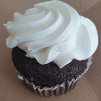  at Skiff's Cakes in Simi Valley