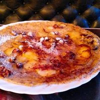 Pannekoek met appel, noten en kaneel at De Konijnenberg in Heemstede
