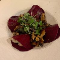 Ravioli crudo de remolacha at Ca n'Ela Vegan Restaurant in Mallorca