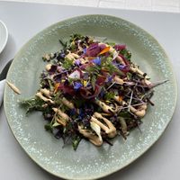 Avocado, quinoa salad at Ostehuset Øst in Stavanger