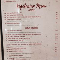 Entree and mains menu at Hoa Tam in Gilles Plains