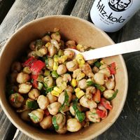 Kichererbsensalat 4,50 & FritzKola at Café June in Hamburg