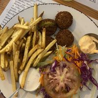 Falafel at Caffe 5 in Pico