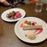 NY cheesecake and chocolate torte at The Waverley in Callander