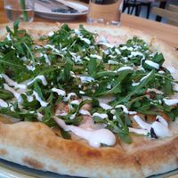 Queen pizza at Chutnej in Prague