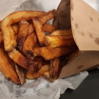 Side of chips at Chutnej in Prague