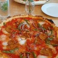 Pizza Salami und Hawaii at Chutnej in Prague