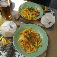 Dirty chips at Mother Burger - Roma in Lisbon