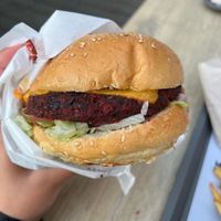  #Veganuary at Mother Burger - Roma in Lisbon