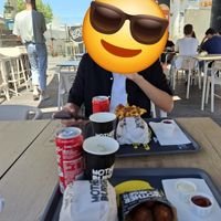  at Mother Burger - Roma in Lisbon