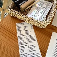 Bowl ingredients: tick what you want at Kokobol in Igualada