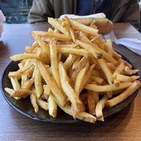 Big fries   at Fuente Rica Rica in Santiago