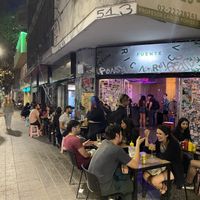 Packed!  at Fuente Rica Rica in Santiago