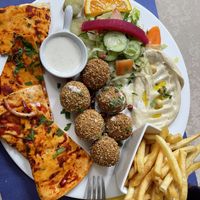 Verse falafel schotel   at 1000 en 1 Nacht in Bergen Op Zoom